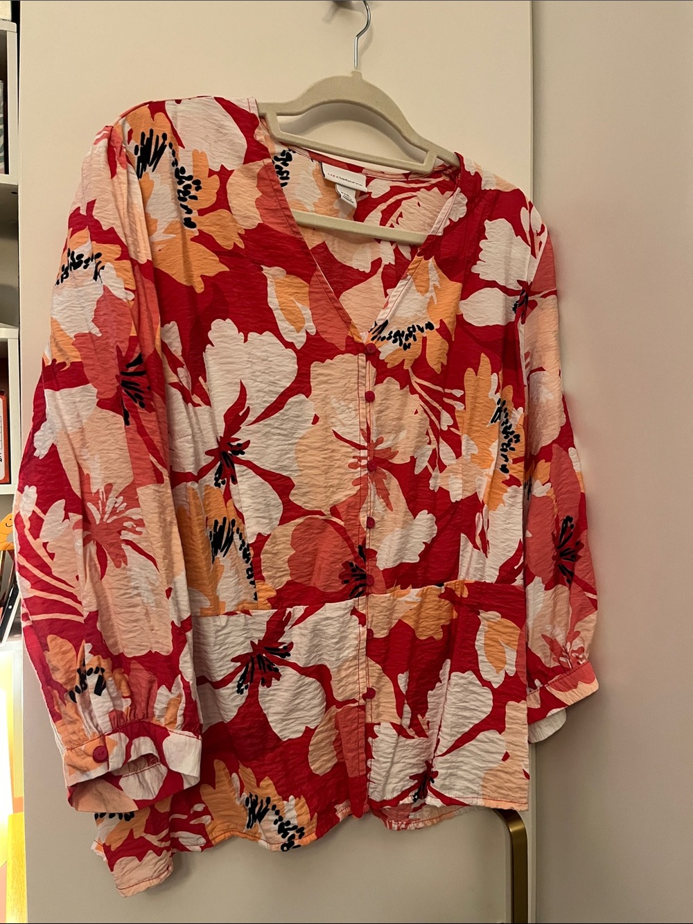 Liz Claiborne Red, White & Orange Floral V-Neck Button Blouse